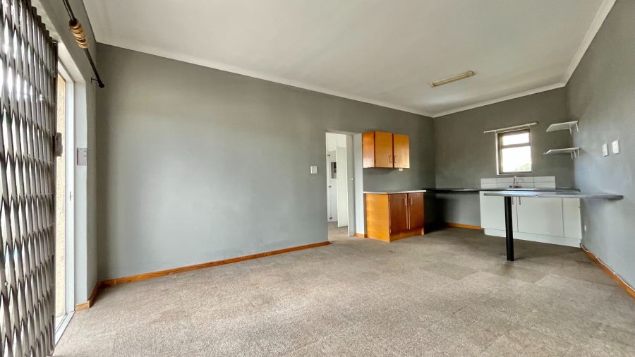 4 Bedroom Property for Sale in Dobson Western Cape
